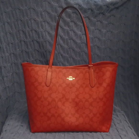 Coach Tote - Picture 1 of 8